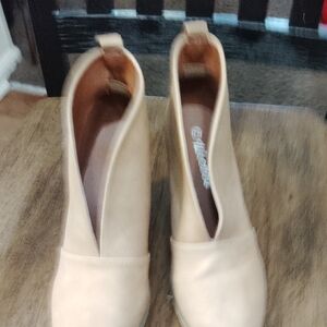 Chic Tan Ankle Booties for Women